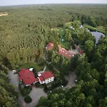 Hotel Pod Sosnami 2*