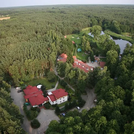 Hotel Pod Sosnami 2*