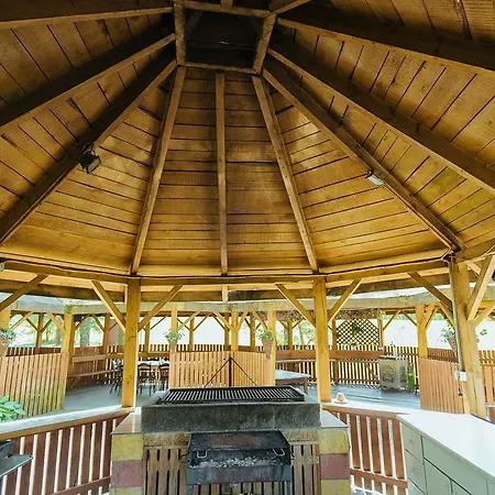 Pod Sosnami ホテル Osieck