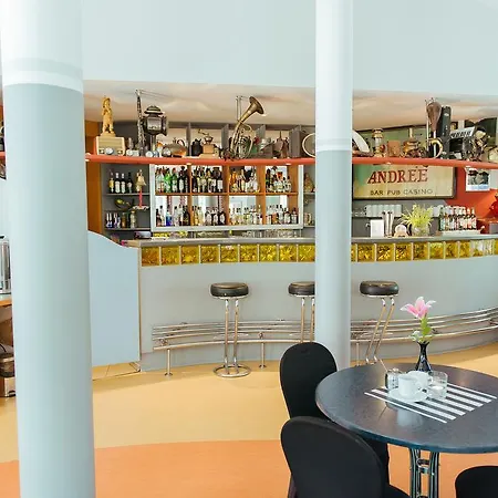 Pod Sosnami 2* Osieck