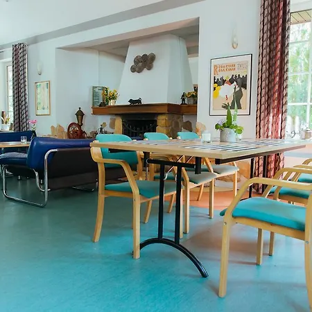 Pod Sosnami Hotel Osieck