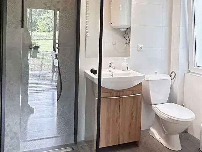 Hotel Pod Sosnami Osieck